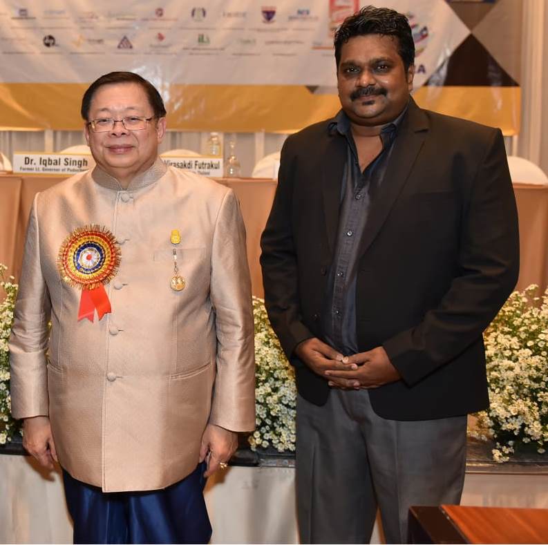 Dr. Rajesh R with Mr. Virasakdi Futrakul, Vice Minister for Foreign Affairs of the Kingdom of Thailand